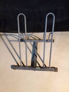 lot 19 image: &nbspBicycle parking ragk