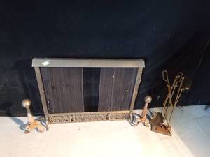 lot 18 image: 8pc Fire place set