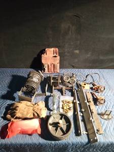 lot 337 image: Boat parts and more