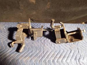 lot 331 image: 2 RV Trailer weight distribution snap-up brackets