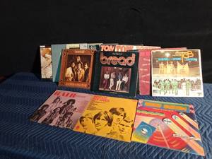 lot 309 image: Vintage records