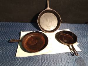 lot 268 image: 3 Cast iron frying pans