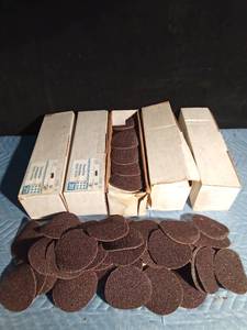 lot 361 image: Resin bond Roloc discs