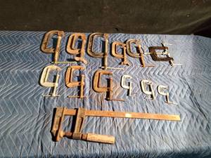 lot 321 image: Lot of C-clamps