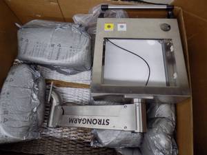 lot 16 image: New Strong Arm Articulating S.S Vertica Arm & Enclosure #602-vw 1000- 191906-84673