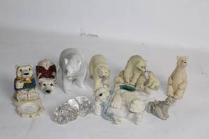 lot 13 image: Set of 9 Assorted Bear Figurines