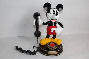 lot A-17 image: Vintage Mickey Mouse Rotary Telephone