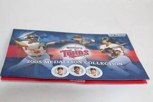 lot 30 image: Minnesota Twins 2005 Medallion Collection Portfolio