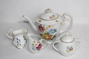 lot 81 image: Vintage Floral Porcelain Tea Set with Teapot, Creamer, Sugar Bowl