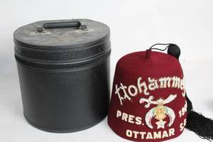 lot A-96 image: Vintage Masonic Fez Hat with Rhinestone Details and Carrying Case