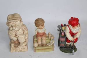 lot 115 image: Collection of 3 Vintage Golf Figurines