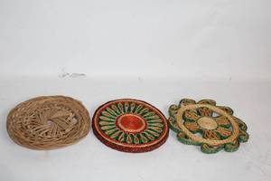 lot 146 image: Set of 3 Handmade Woven Straw Placemats with Floral and Spiral Designs
