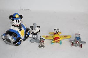 lot 175 image: Collection of Vintage Disney Mickey and Minnie Mouse Figurines and Toys