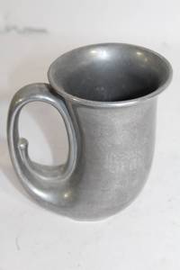 lot 187 image: Vintage Things Remembered Pewter Mug with Sculpted Handle