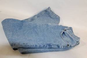 lot 216 image: Lee 36x34 Classic Blue Denim Jeans