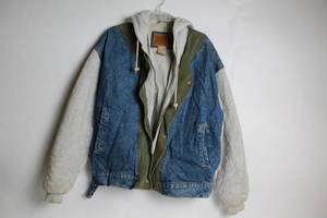 lot 223 image: Original Arizona Jean Co. Denim Hooded Jacket Size M