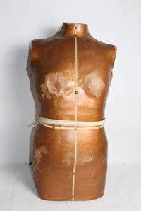 lot 234 image: Vintage Female Dress Form Mannequin Torso
