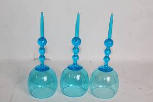 lot 253 image: Set of 3 Blue Art Glass Wine Stoppers