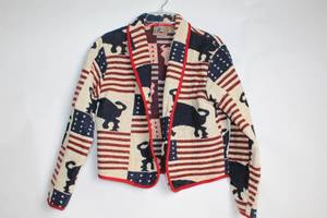 lot 286 image: Medium-Sized American Flag Patterned Sweater Jacket