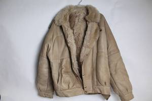 lot 297 image: Cedrics Mens Shearling Leather Bomber Jacket, Made in Italy