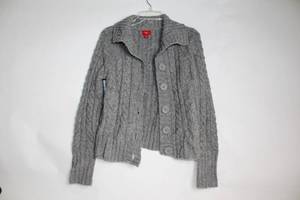 lot 299 image: Cable Knit Button-Up Sweater in Large Size