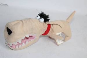 lot 324 image: Street Fighter Super Flyer 300 Series Kite and Dinosaur Plush Toy