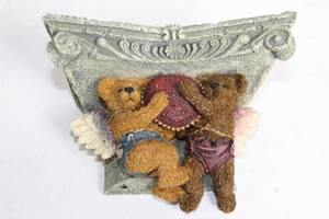 lot 361 image: Boyds Bears Clarence and Raphael Angels Fly High Figurine