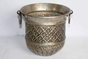 lot 374 image: Antique Silver Decorative Pot with Ornate Design