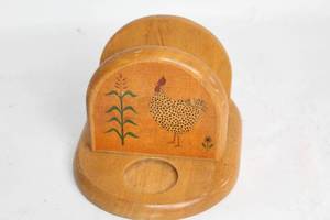 lot 388 image: Vintage Wooden Napkin Holder with Chicken Motif