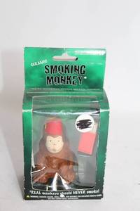 lot 410 image: Ceramic Smoking Monkey Novelty Figurine