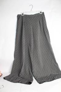 lot 428 image: Worthington Womens Black and White Wide-Leg Pants, Size L