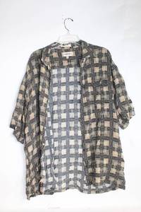 lot 457 image: Camper Moda 3XL Geometric Patterned Short Sleeve Shirt