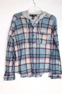 lot 469 image: Polly & Esther Womens Plaid Hooded Flannel Shirt - Size M