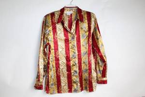 lot 473 image: TESS 100% Polyester Button-Up Shirt, Size L
