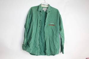 lot 486 image: Perry Ellis America Indigeneous Sportswear Green Shirt - Size L