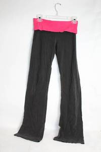 lot 496 image: Victorias Secret Yoga Pants with Wing Design