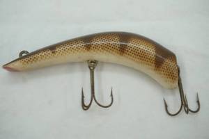 lot 5 image: Vintage Musky Ike Fishing Lure 4.5