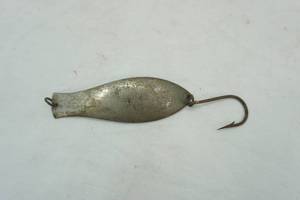 lot 32 image: Vintage Spoon Lure E. Jarvien Virginia Minn