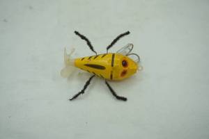 lot 57 image: Vintage Crazy Legs No 250 top water lure