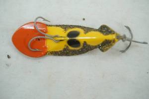 lot 72 image: Vintage Spoonplug Fishing Lure