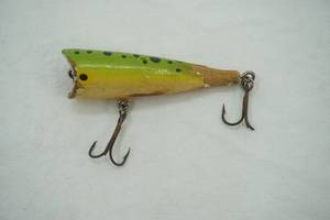 lot 88 image: Vintage wooden frog popper Fishing Lure