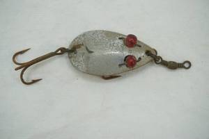 lot 95 image: Vintage Red Eye Wiggler Spoon Lure