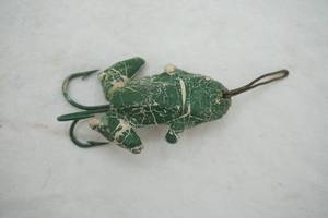 lot 98 image: Vintage Frog Lure