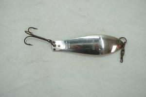 lot 104 image: Vintage KB Spoon Lure Professor