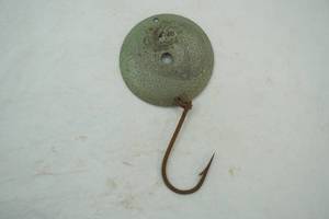 lot 118 image: Vintage Canadian Baits Round Spoon Lure