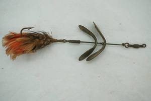 lot 126 image: Vintage Pflueger feather spinner lure