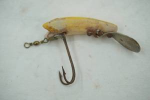 lot 149 image: Vintage Helin Flatfish Lazy Ike Lure