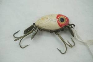 lot 158 image: Vintage Arbogast Hula Dancer Fishing Lure