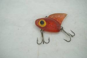 lot 164 image: Vintage Lazy Ike Sail Shark Fishing Lure