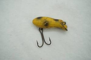 lot 173 image: Vintage wooden mini popper fishing lure